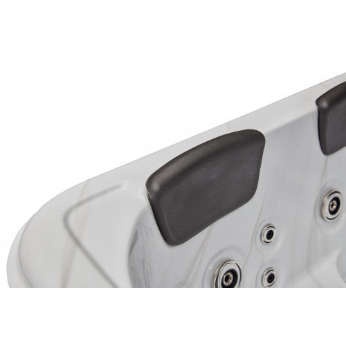 Luxury Spas Social 5-Person Hot Tub