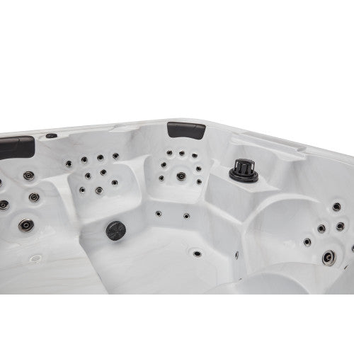 Luxury Spas Eclipse 6-Person Hot Tub