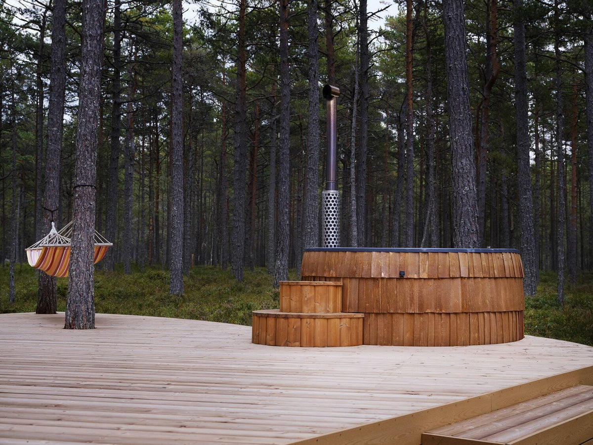 Iglucraft Wood-Burning Hot Tub