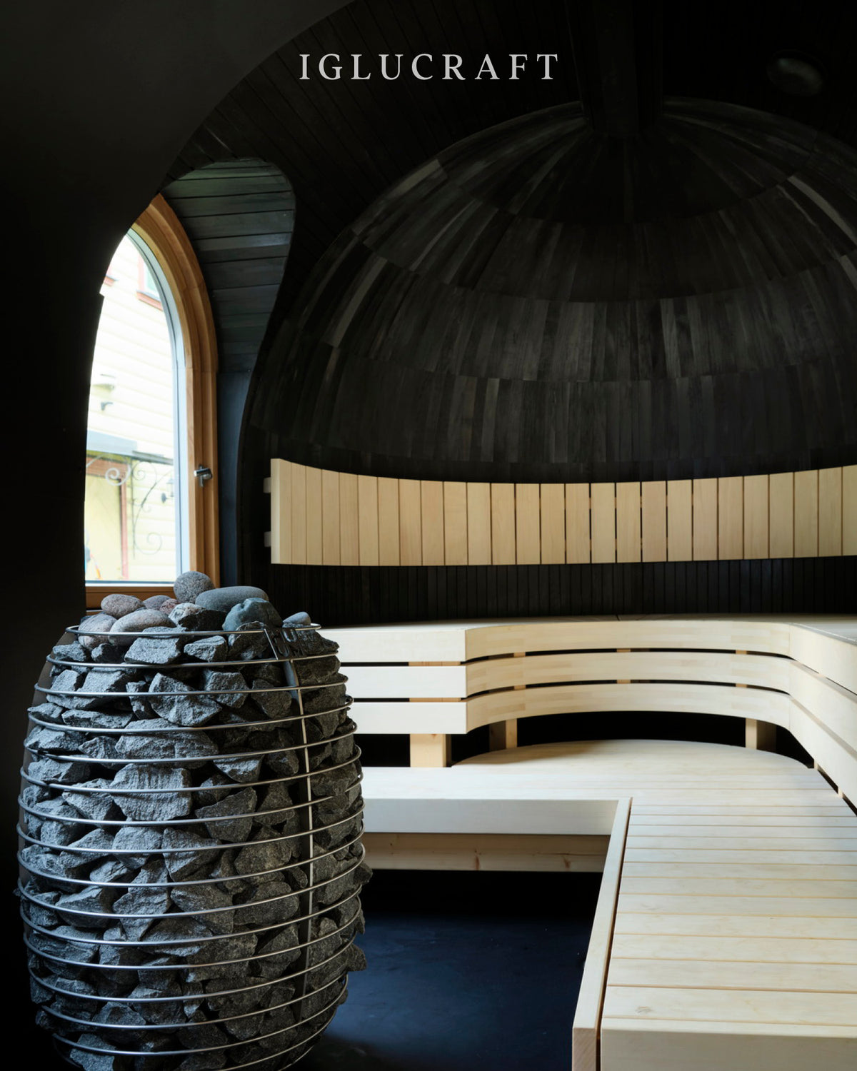 Iglucraft Triple Iglusauna 6-Person Fully Assembled Outdoor Sauna