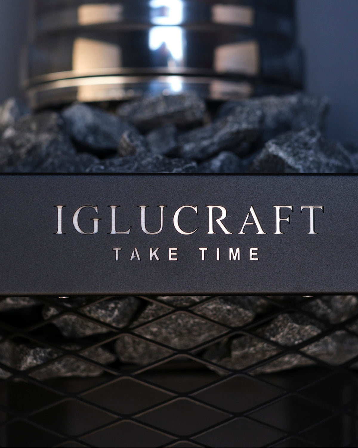 Iglucraft Single Iglusauna 4-Person Fully Assembled Outdoor Sauna