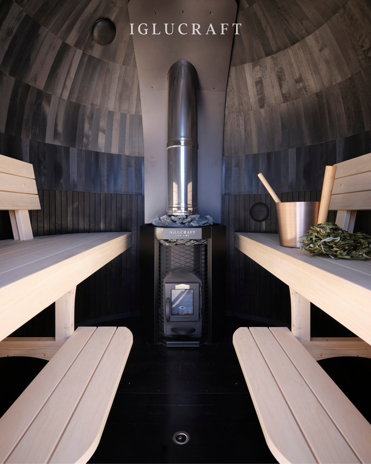 Iglucraft Single Iglusauna 4-Person Fully Assembled Outdoor Sauna