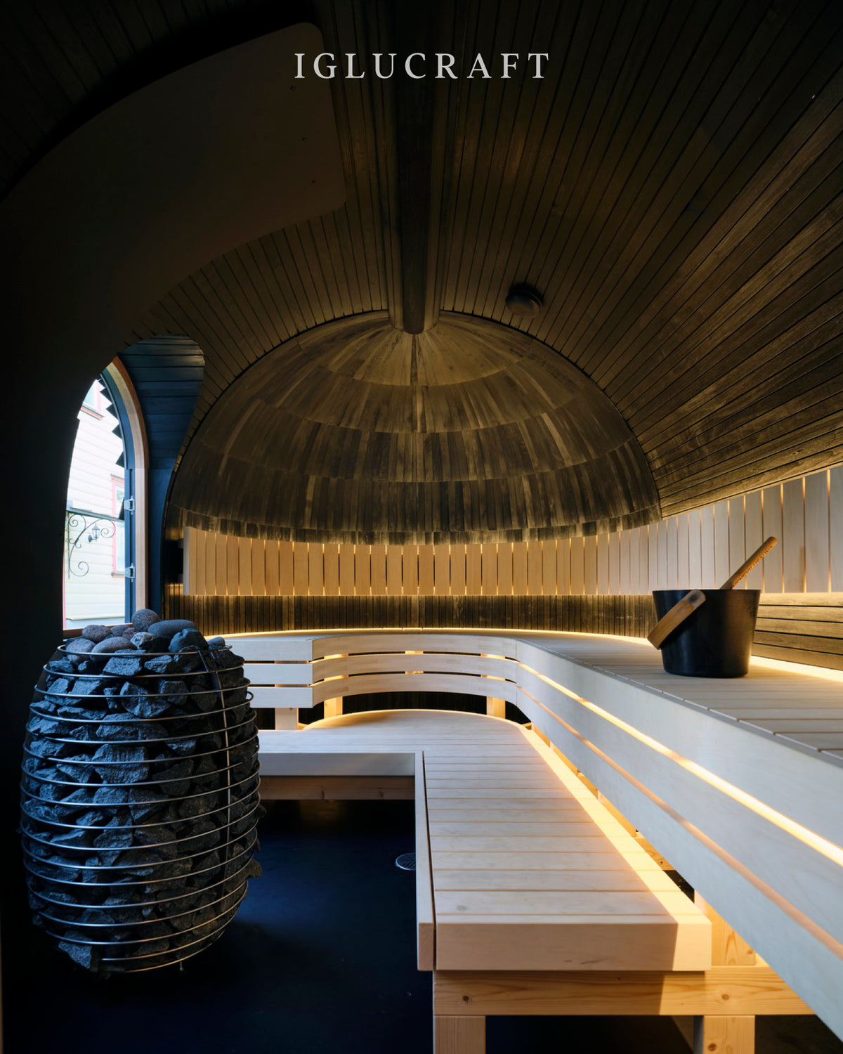 Iglucraft Triple Iglusauna 6-Person Fully Assembled Outdoor Sauna