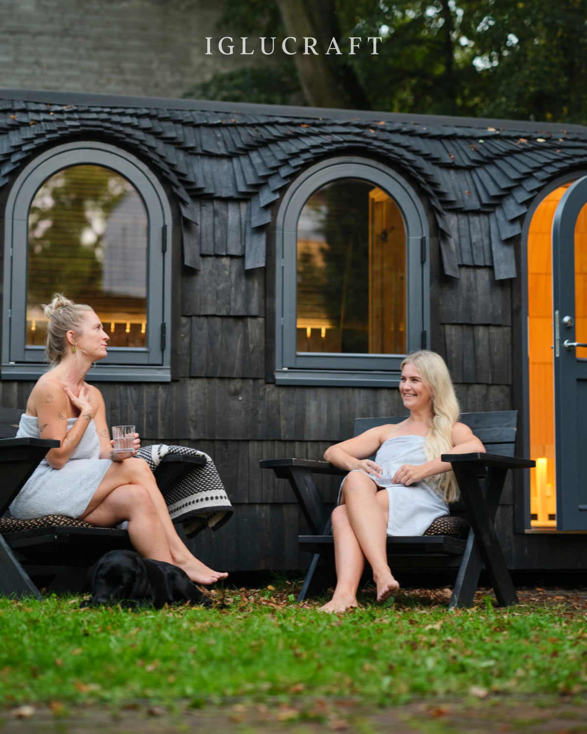 Iglucraft Triple Iglusauna 6-Person Fully Assembled Outdoor Sauna