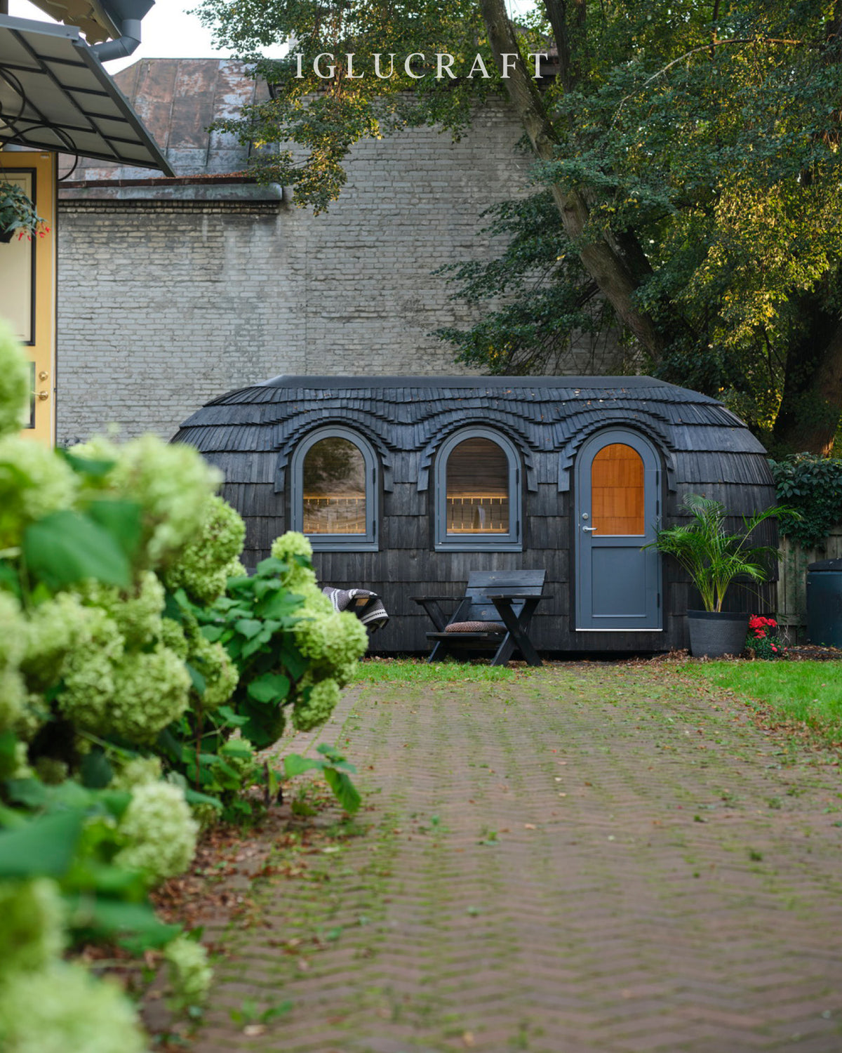 Iglucraft Triple Iglusauna 6-Person Fully Assembled Outdoor Sauna