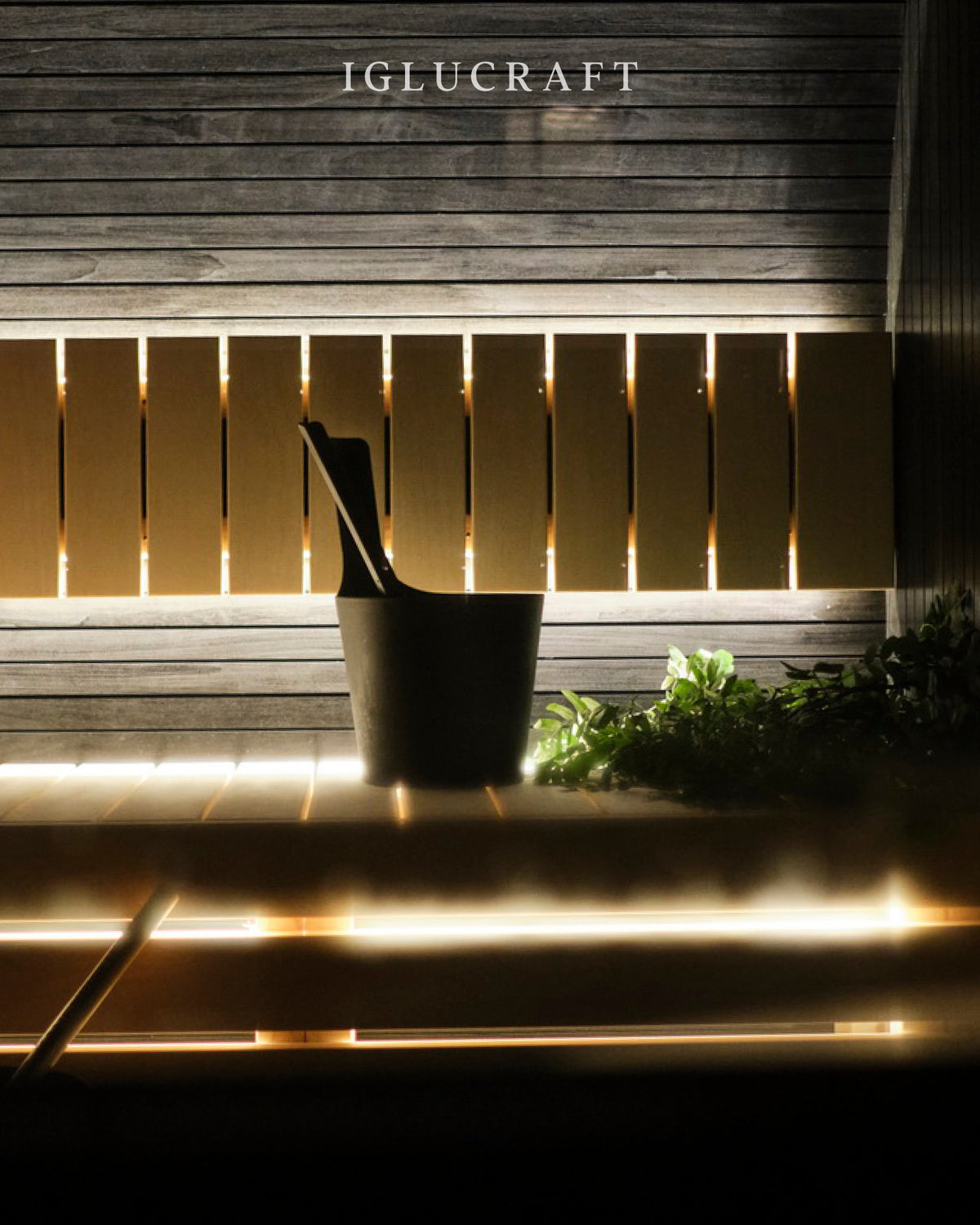 Iglucraft Triple Iglusauna 6-Person Fully Assembled Outdoor Sauna