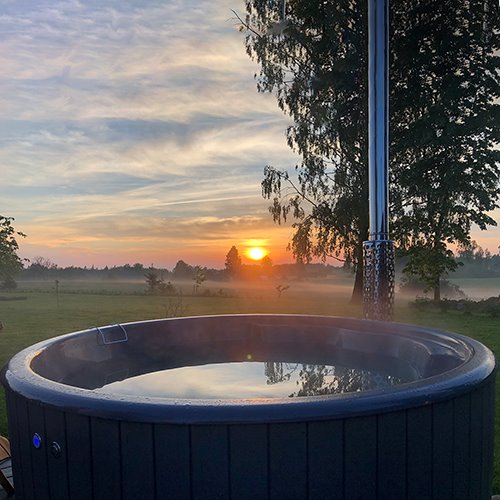 SaunaLife Wood-Fired Hot Tub Model S4 | Soak Series