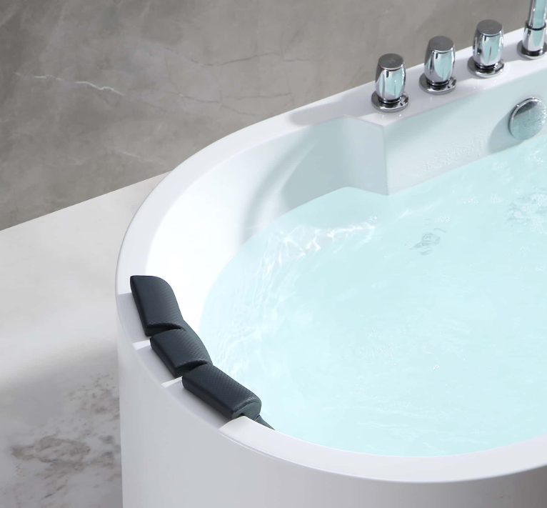 Empava 67 in. Whirlpool Acrylic Freestanding Bathtub | EMPV-67AIS17