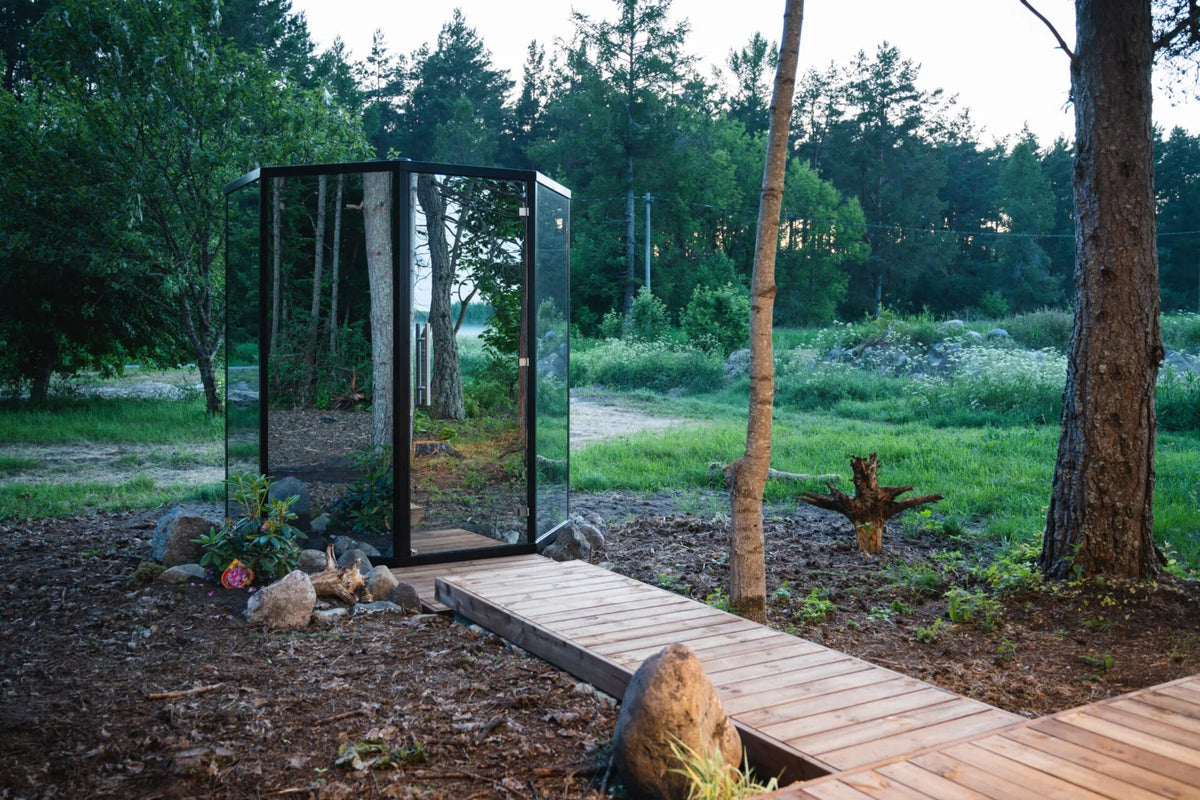 Haljas Hele Glass Single Luxury 7-Person Sauna House
